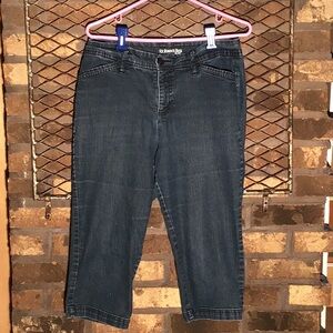 St. John’s Bay vintage jean capris blue 10